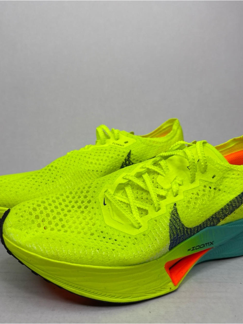 Nike ZoomX Vaporfly Next% 3 Fast Pack Volt Green Black Wmn 9.5 Men 8 DV4130-700 - Picture 2 of 12